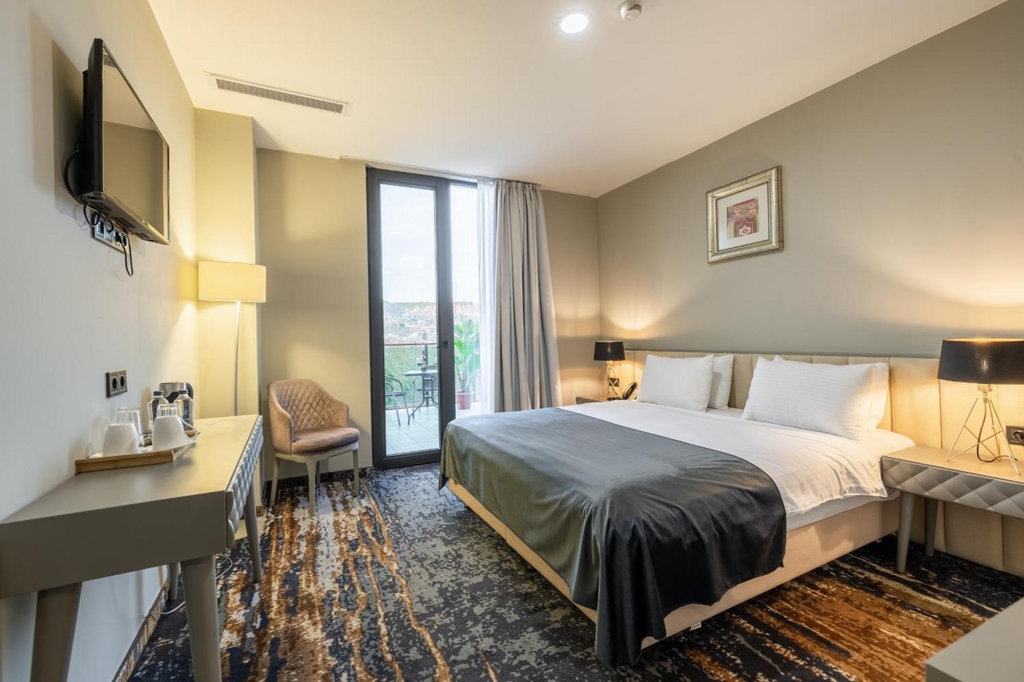 Brosse Garden Hotel Tbilisi Eksteriør billede